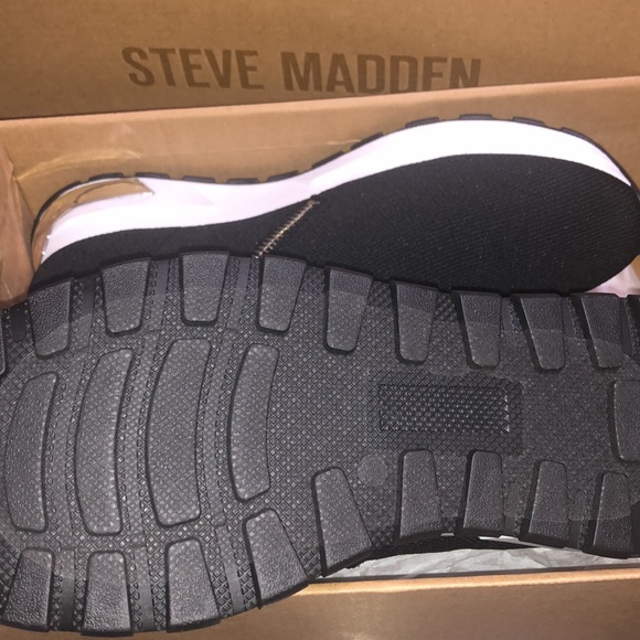 steve madden fly knit